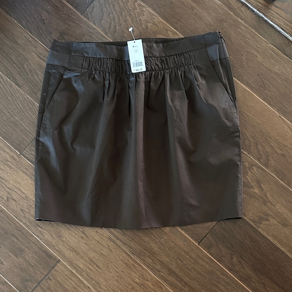 Banana Republic Dark Brown Mini Skirt w grosgrain waist trim - side zip